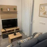 Mary's Cozy Lägenhet *